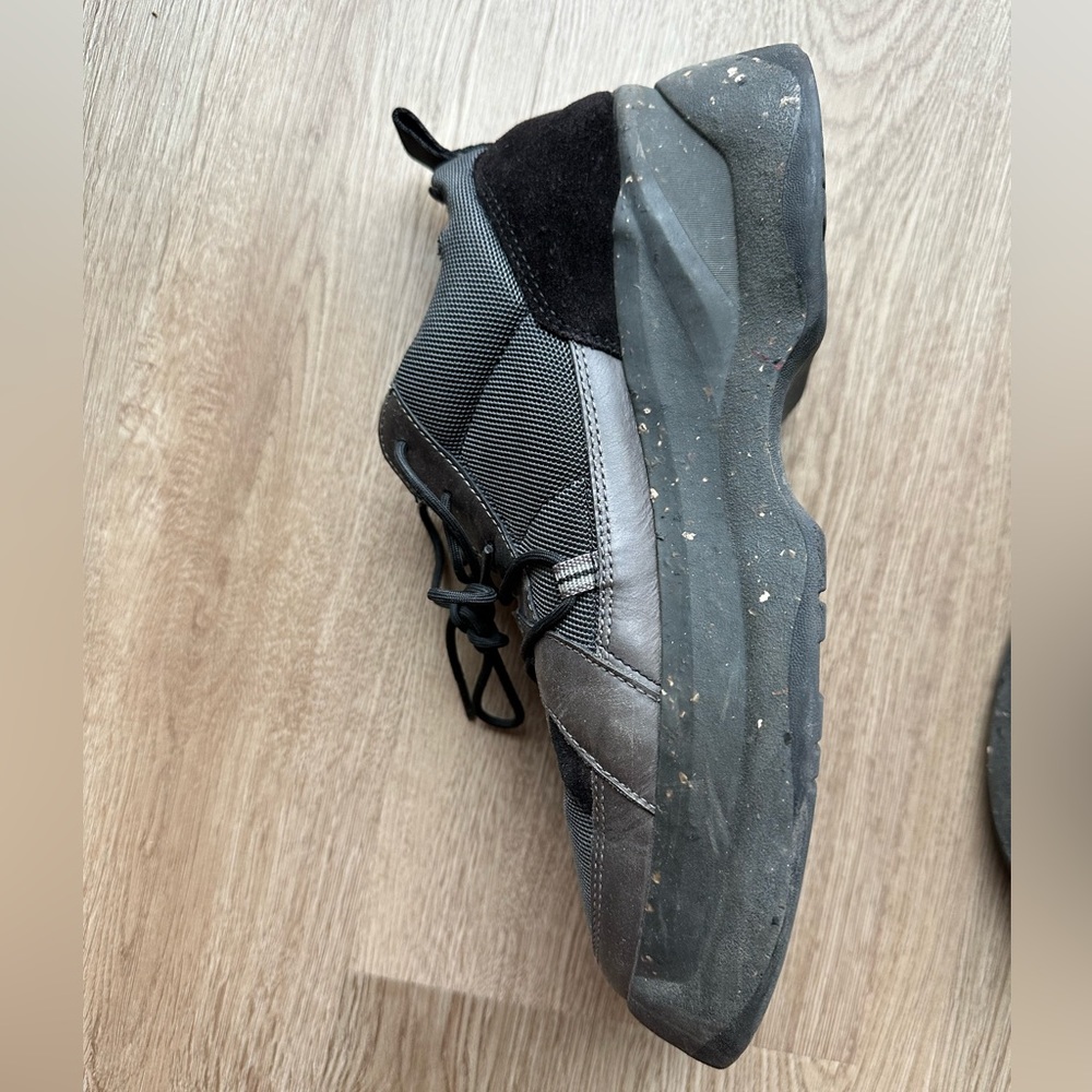 Vagabond sneakers